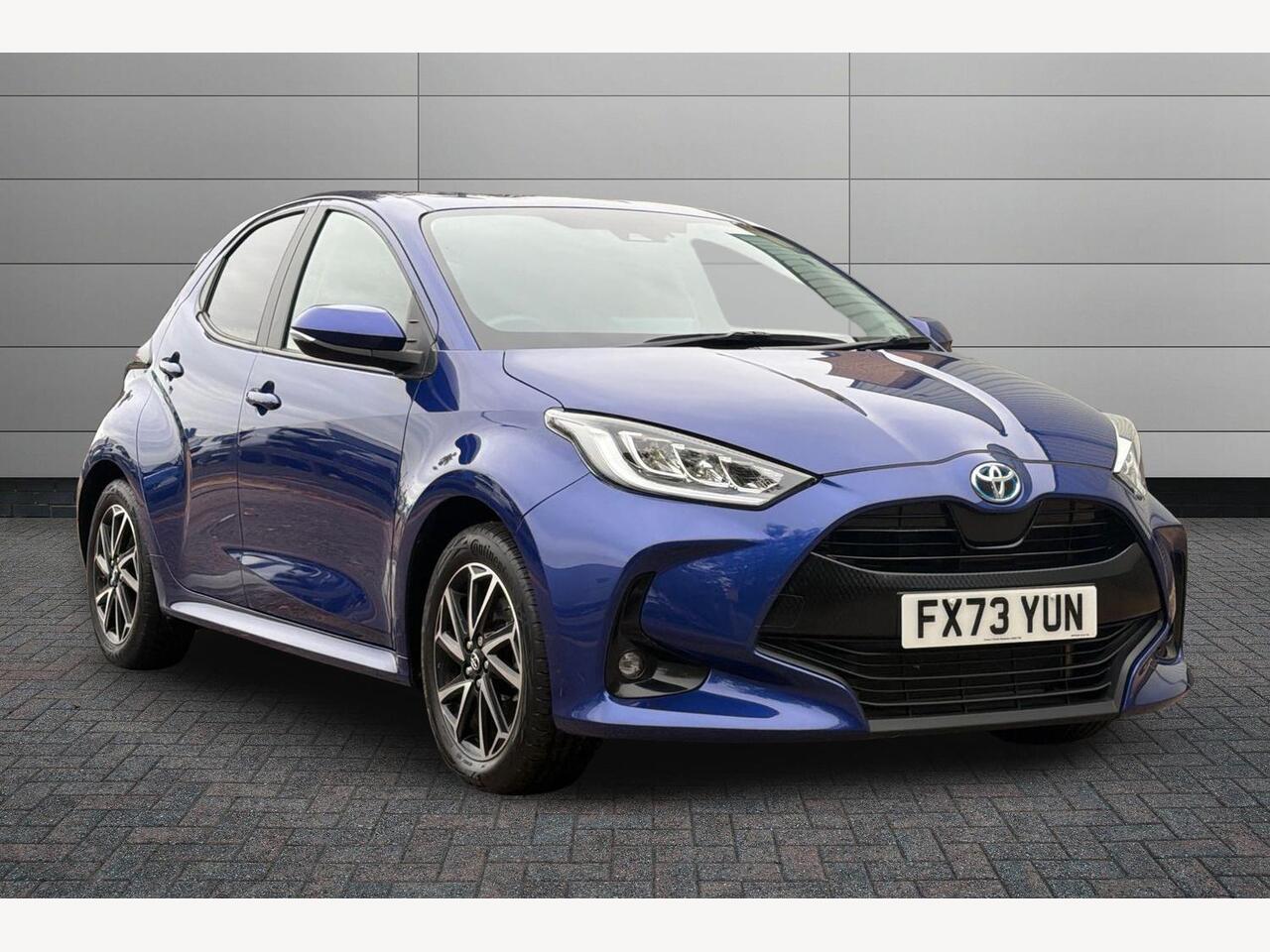 Main listing image - Toyota Yaris