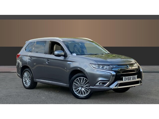 Main listing image - Mitsubishi Outlander