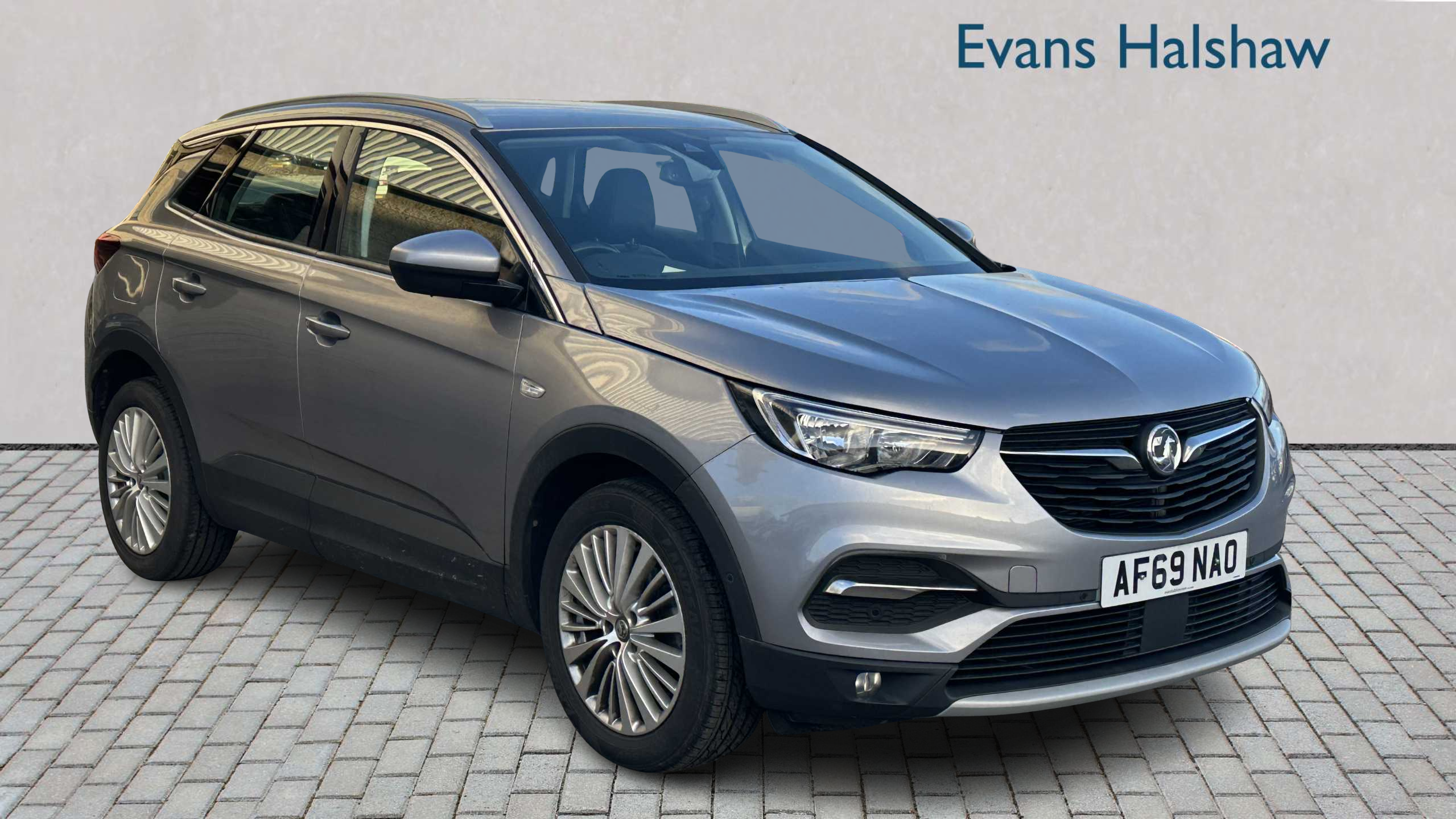 Main listing image - Vauxhall Grandland X
