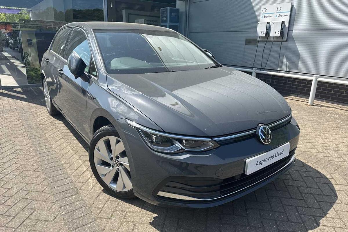 Main listing image - Volkswagen Golf