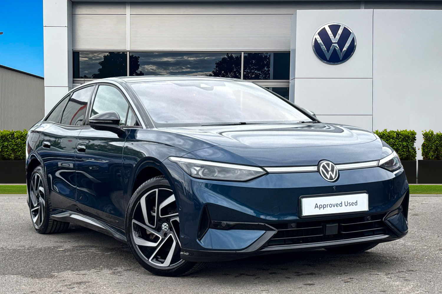 Main listing image - Volkswagen ID.7