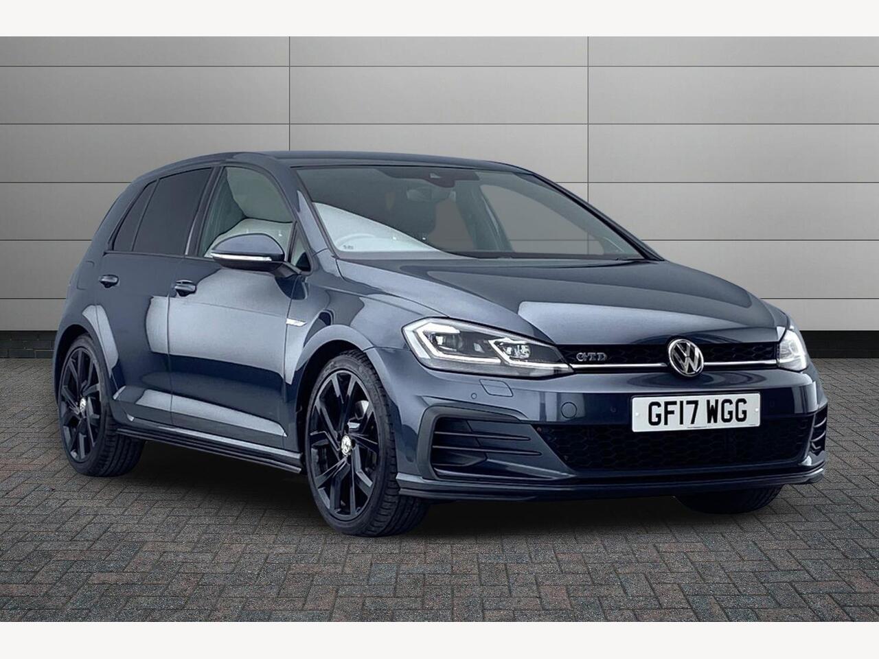 Main listing image - Volkswagen Golf