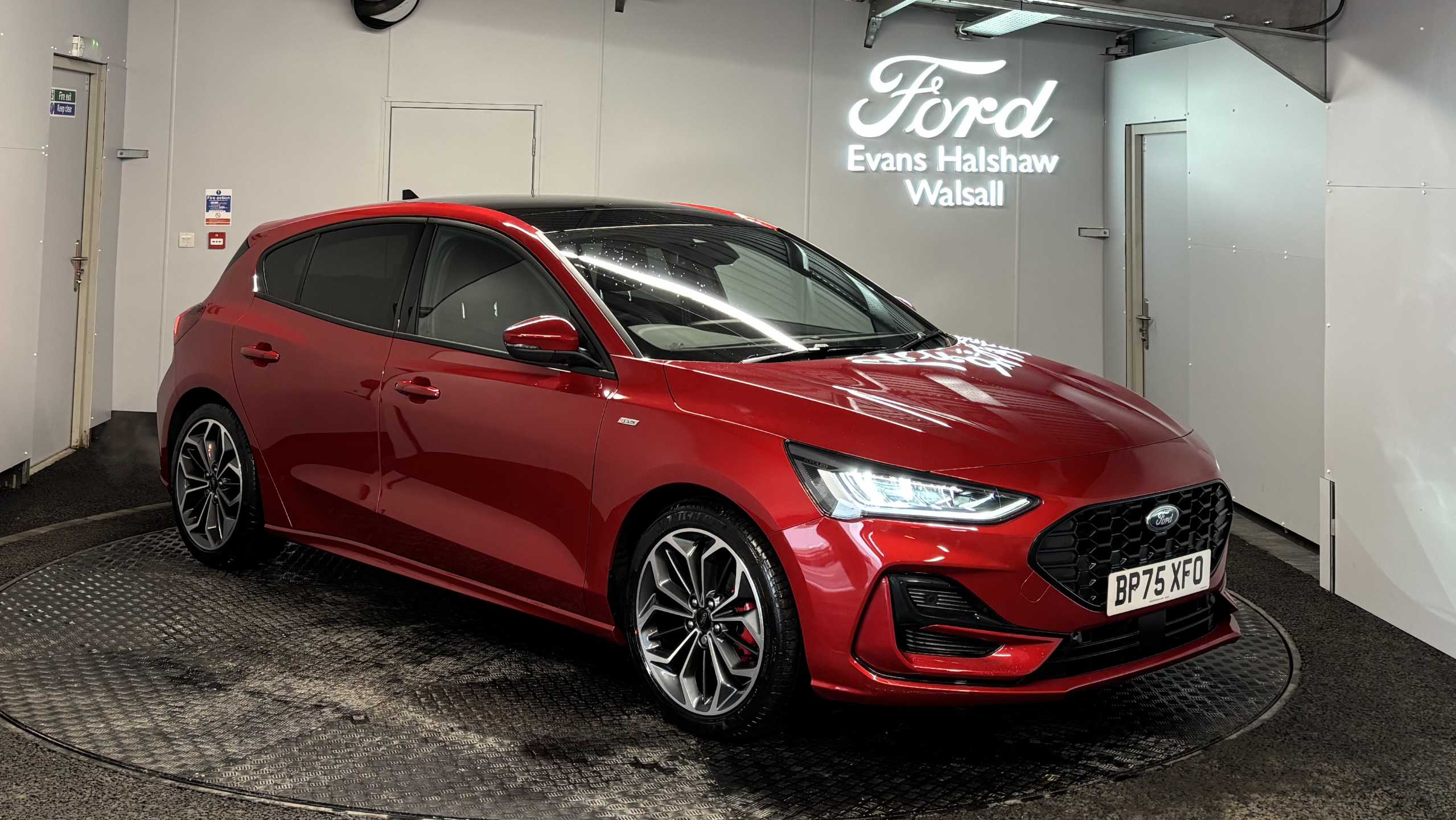Main listing image - Ford Focus