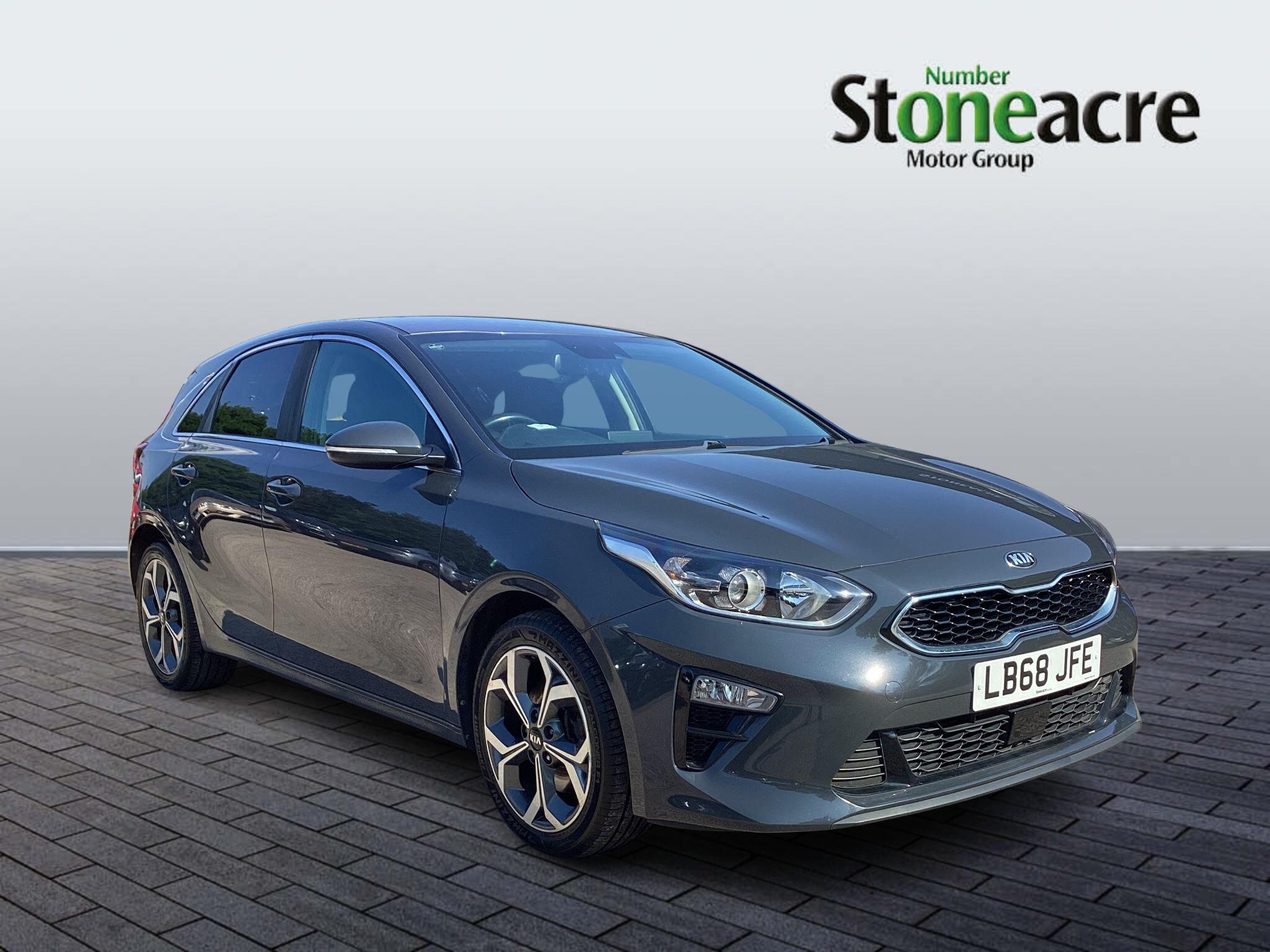 Main listing image - Kia Ceed