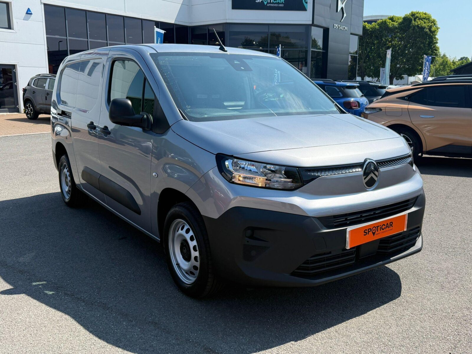 Main listing image - Citroen Berlingo Van