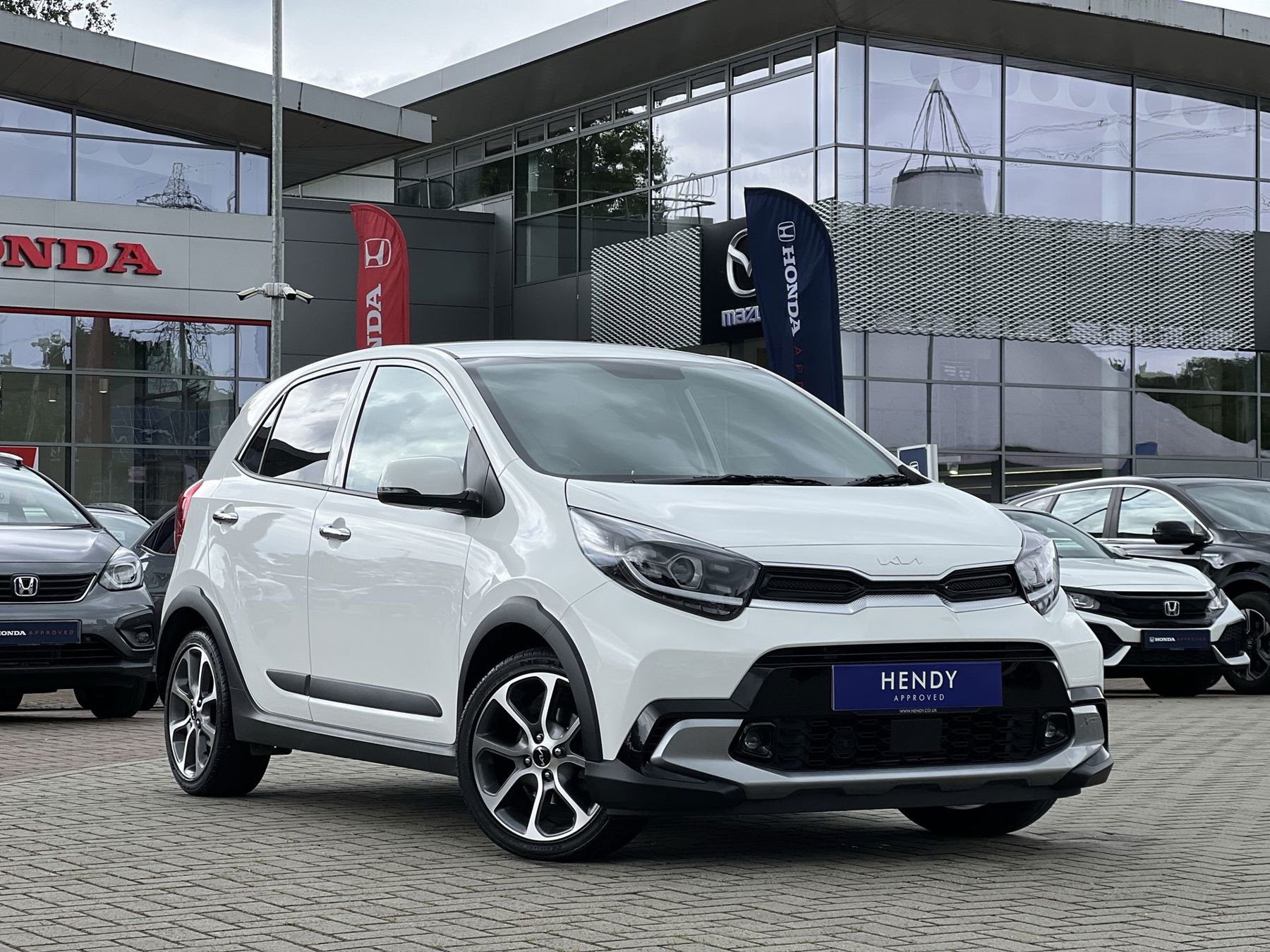 Main listing image - Kia Picanto