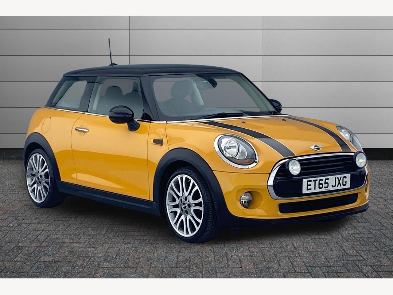 Main listing image - MINI Hatchback