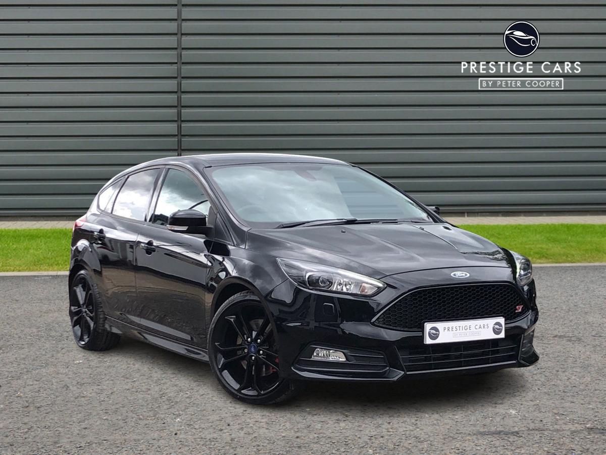 Main listing image - Ford Focus ST