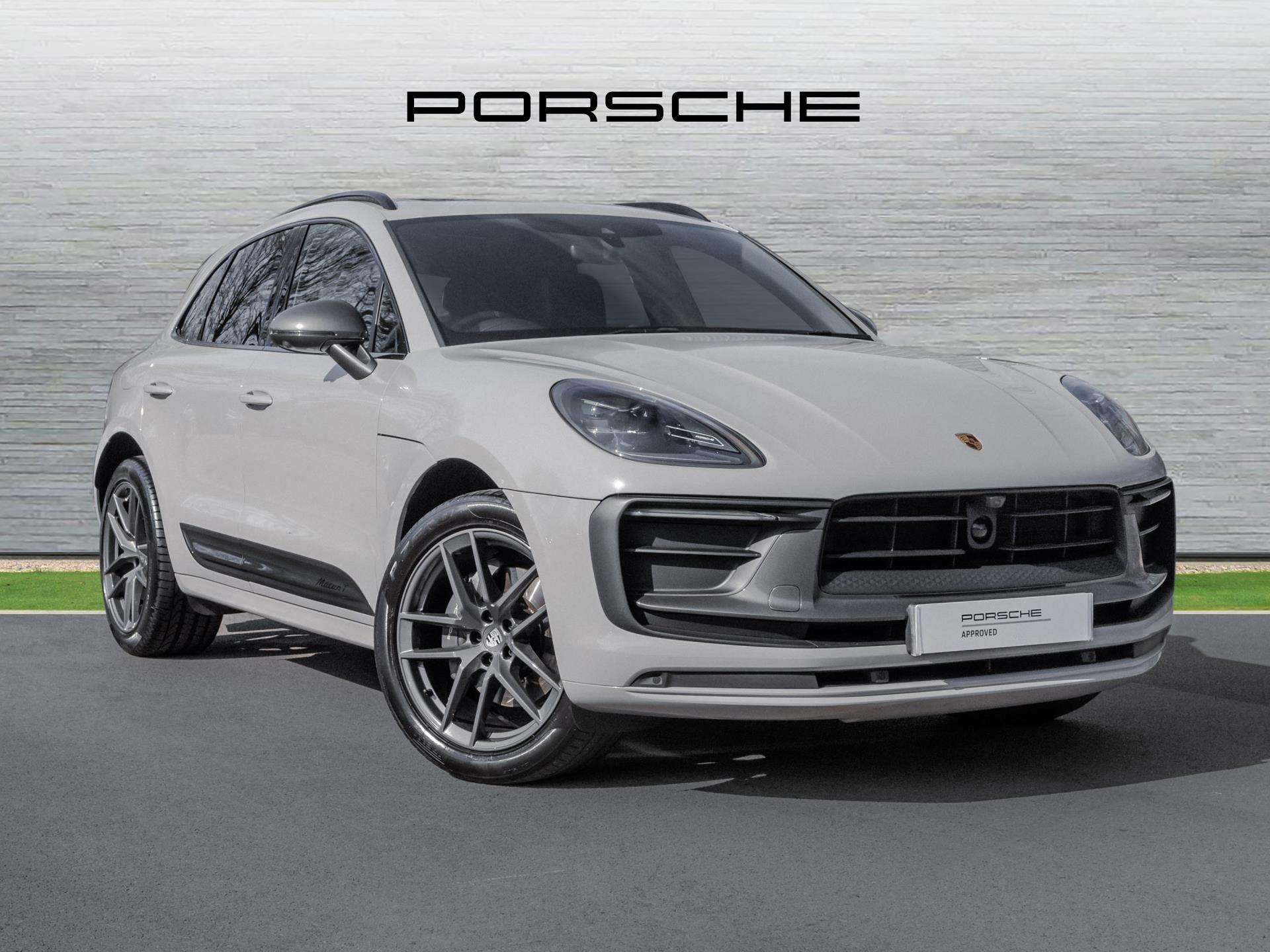 Main listing image - Porsche Macan