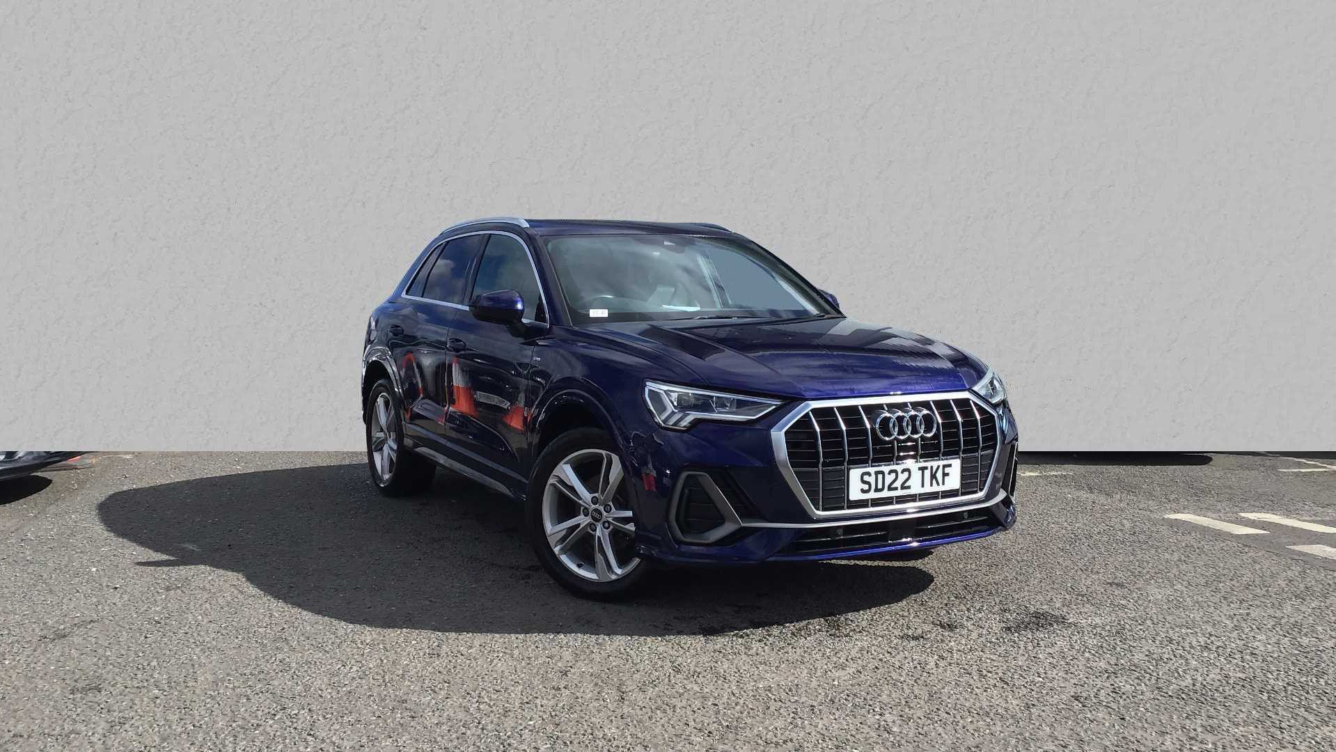 Main listing image - Audi Q3