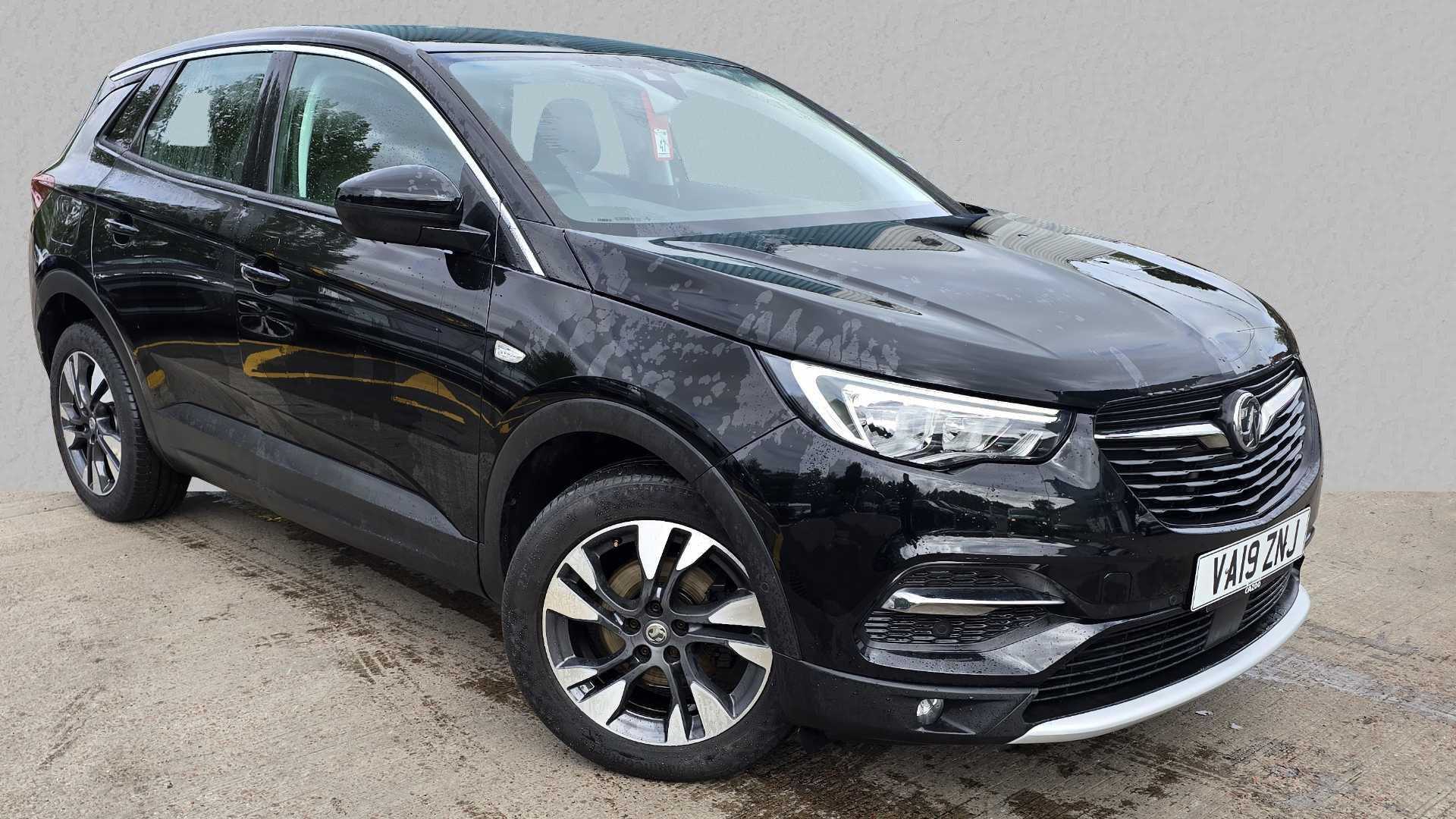 Main listing image - Vauxhall Grandland X