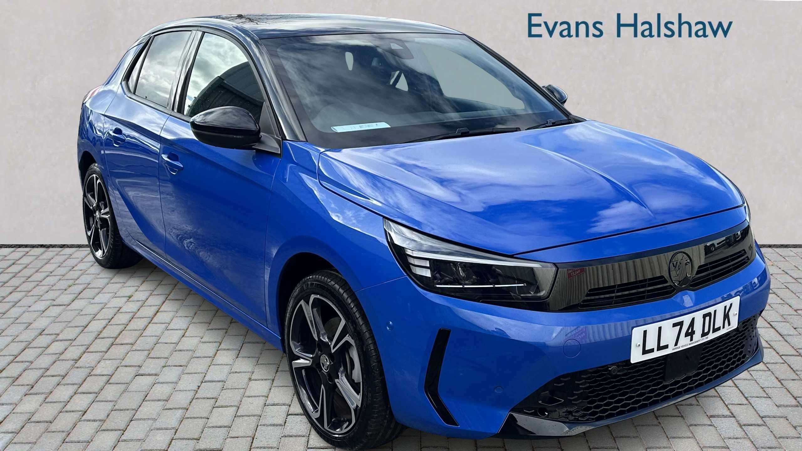 Main listing image - Vauxhall Corsa