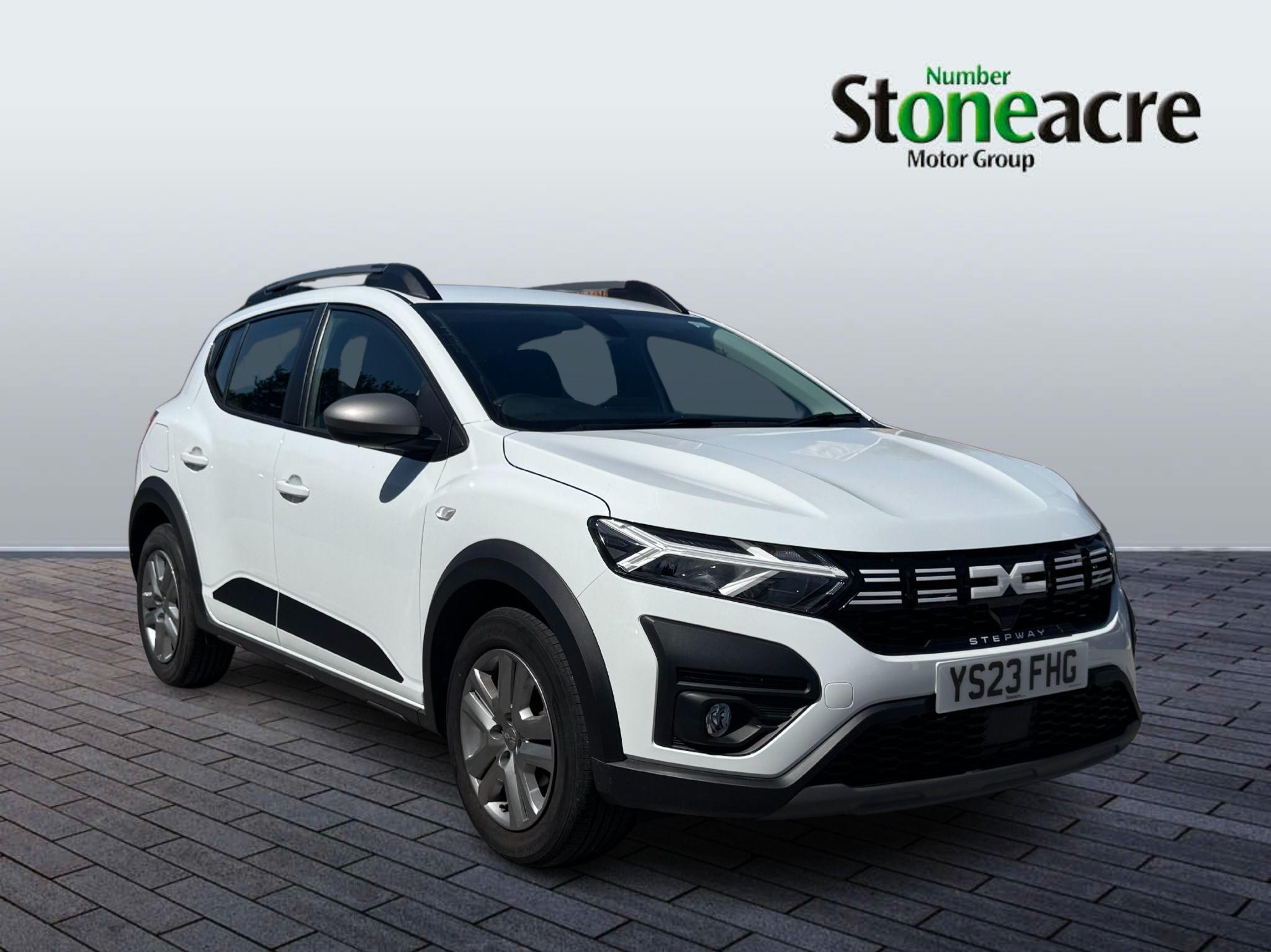 Main listing image - Dacia Sandero Stepway