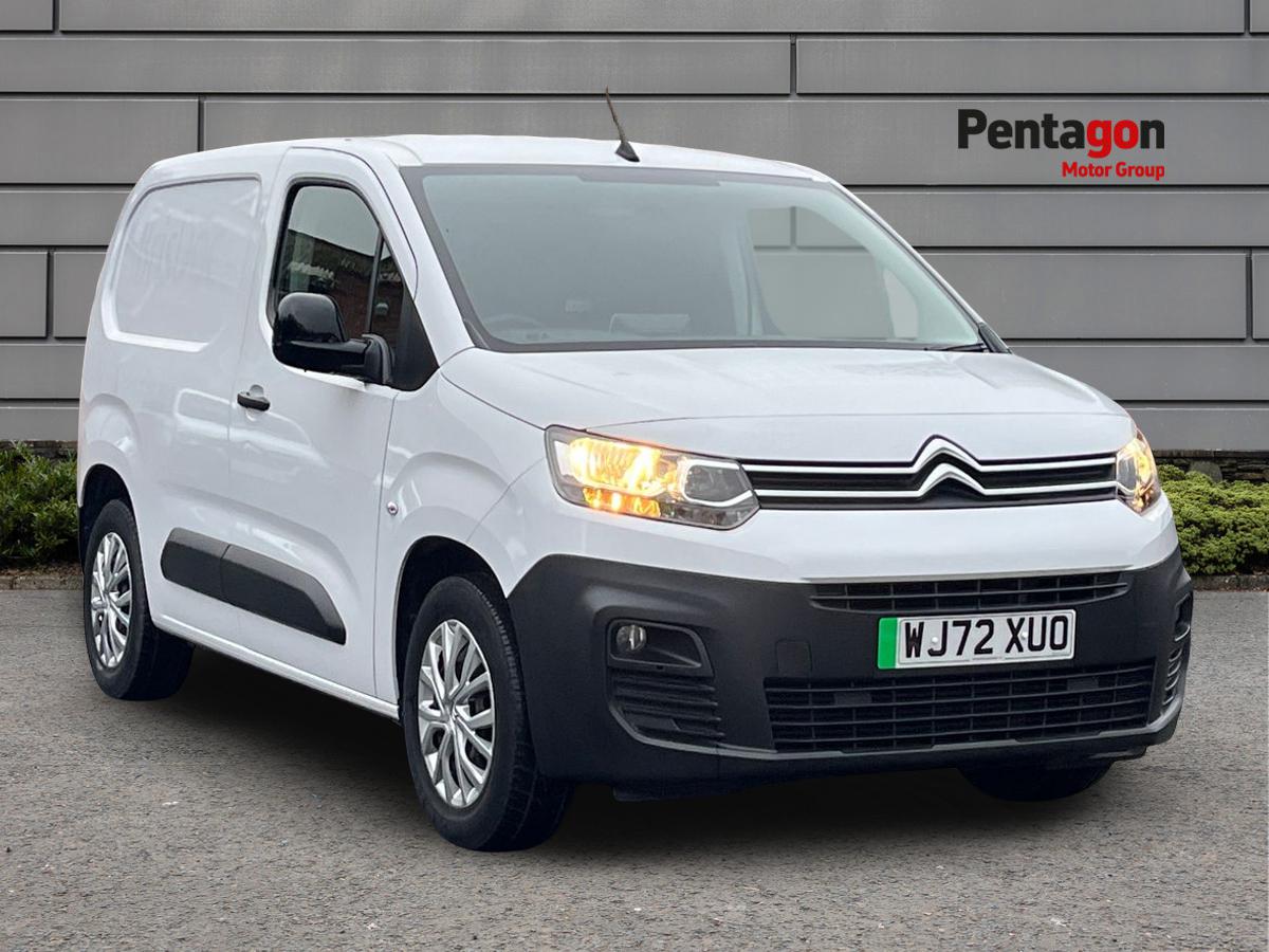 Main listing image - Citroen e-Berlingo