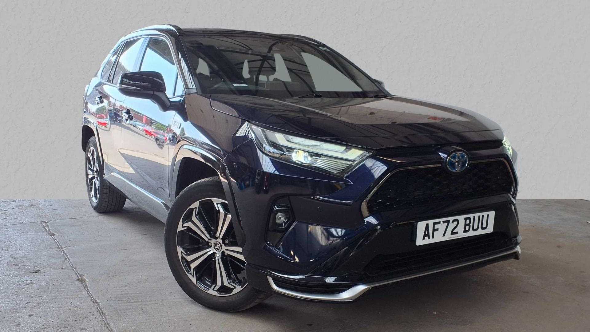 Main listing image - Toyota RAV4