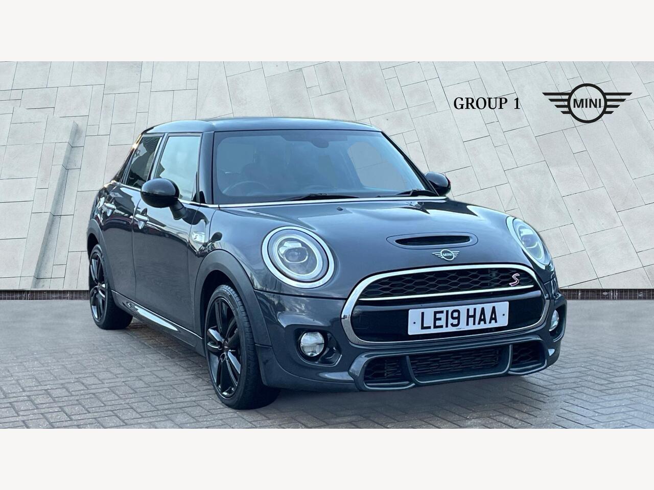 Main listing image - MINI Hatchback 5dr