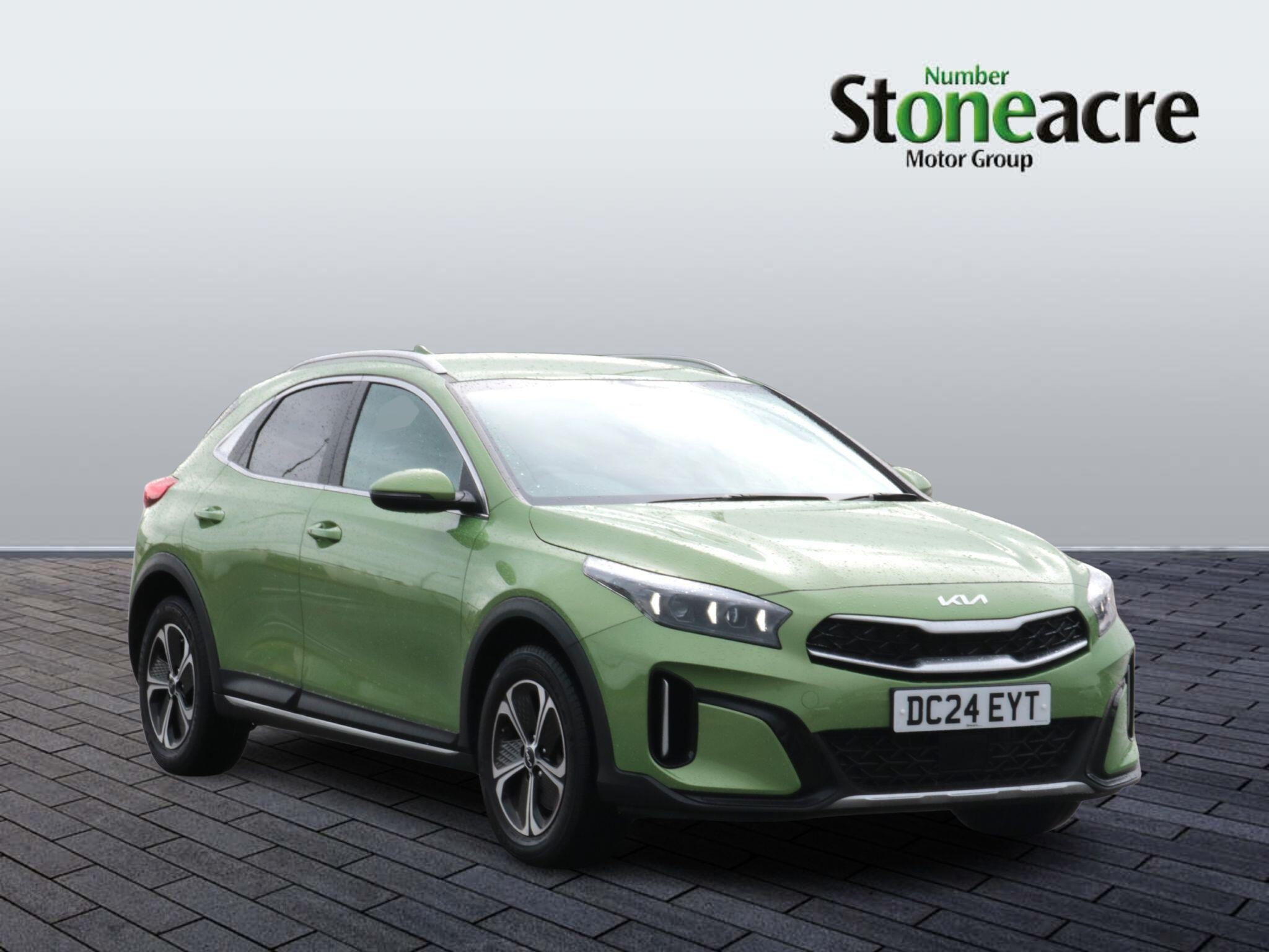 Main listing image - Kia XCeed