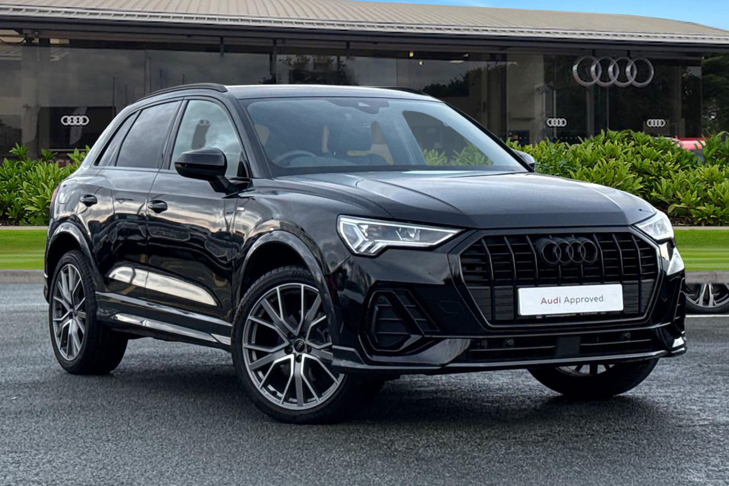 Main listing image - Audi Q3