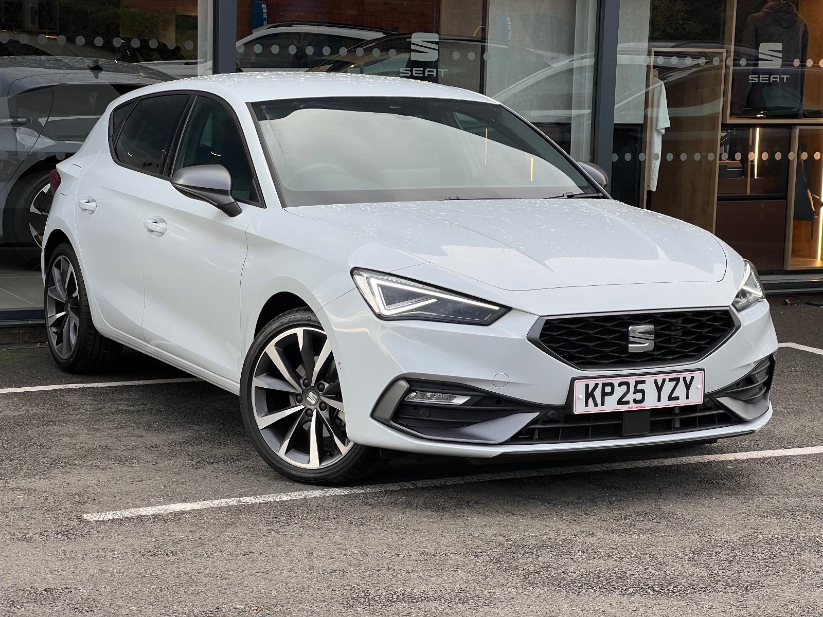 Main listing image - SEAT Leon