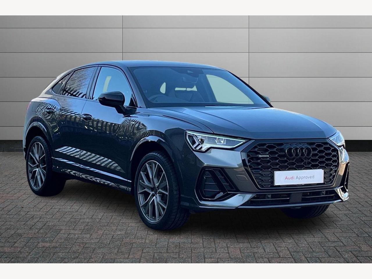 Main listing image - Audi Q3