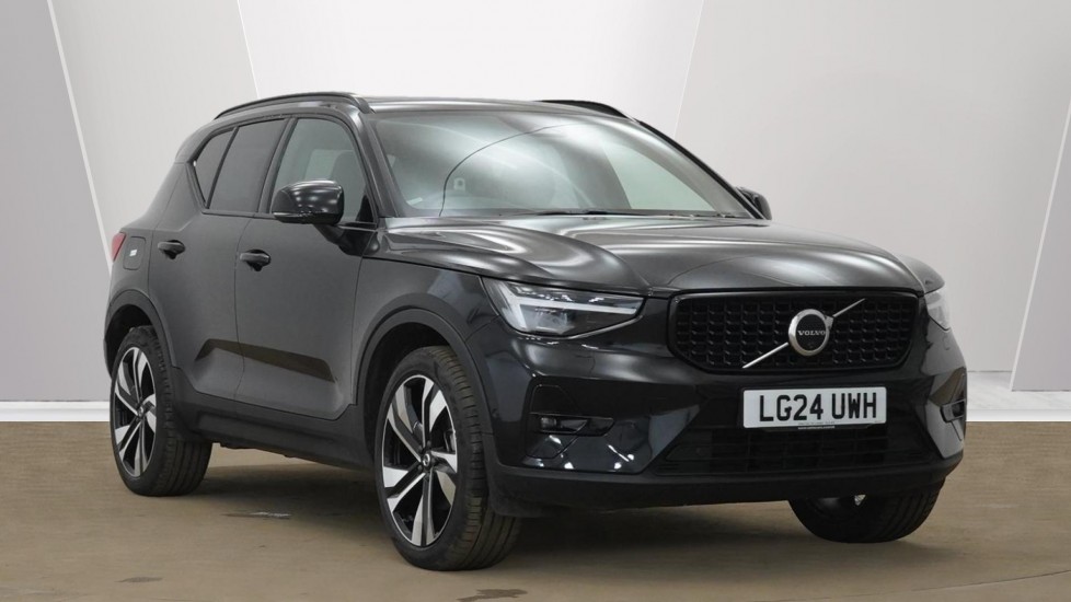 Main listing image - Volvo XC40