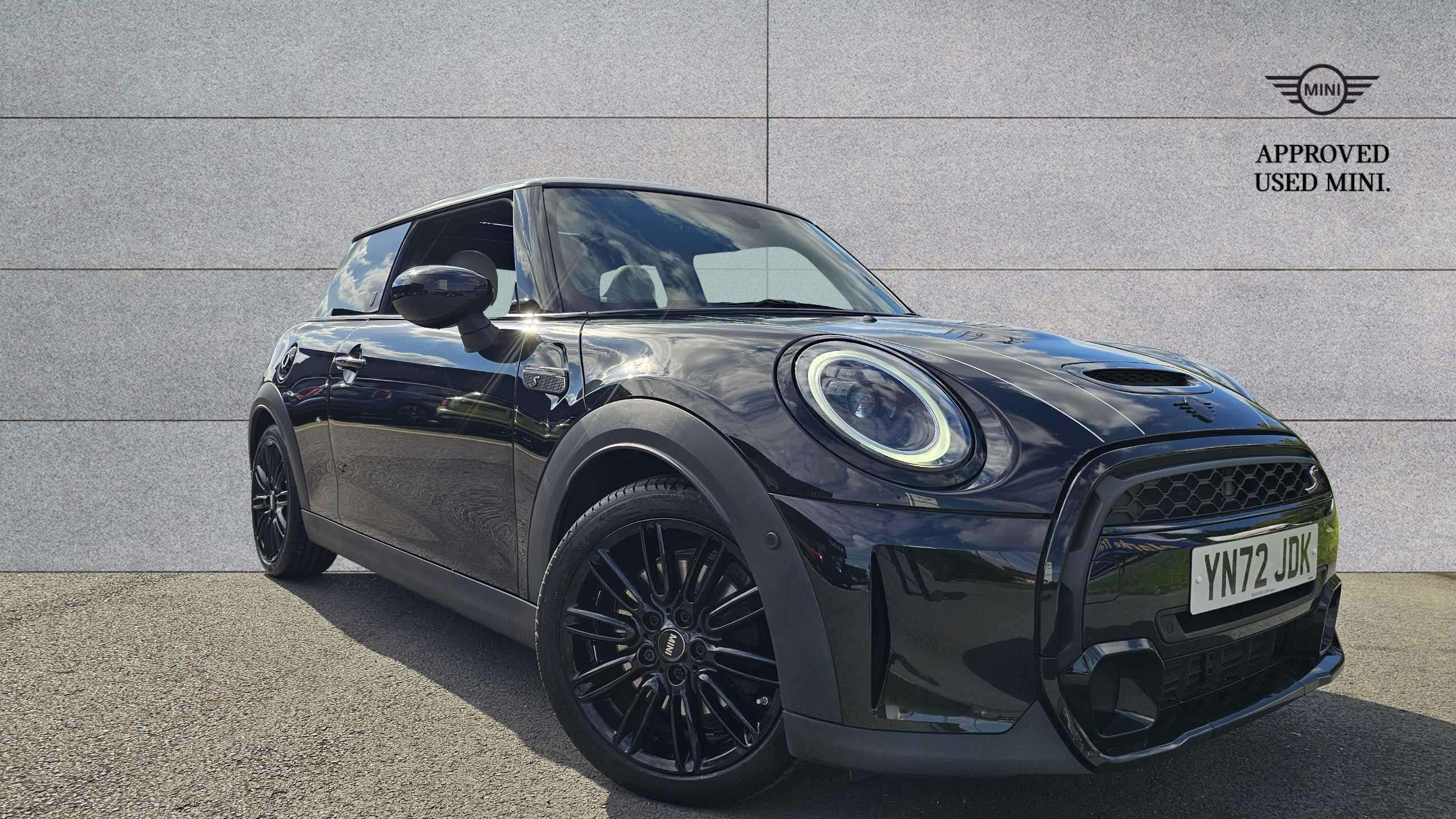 Main listing image - MINI Hatchback