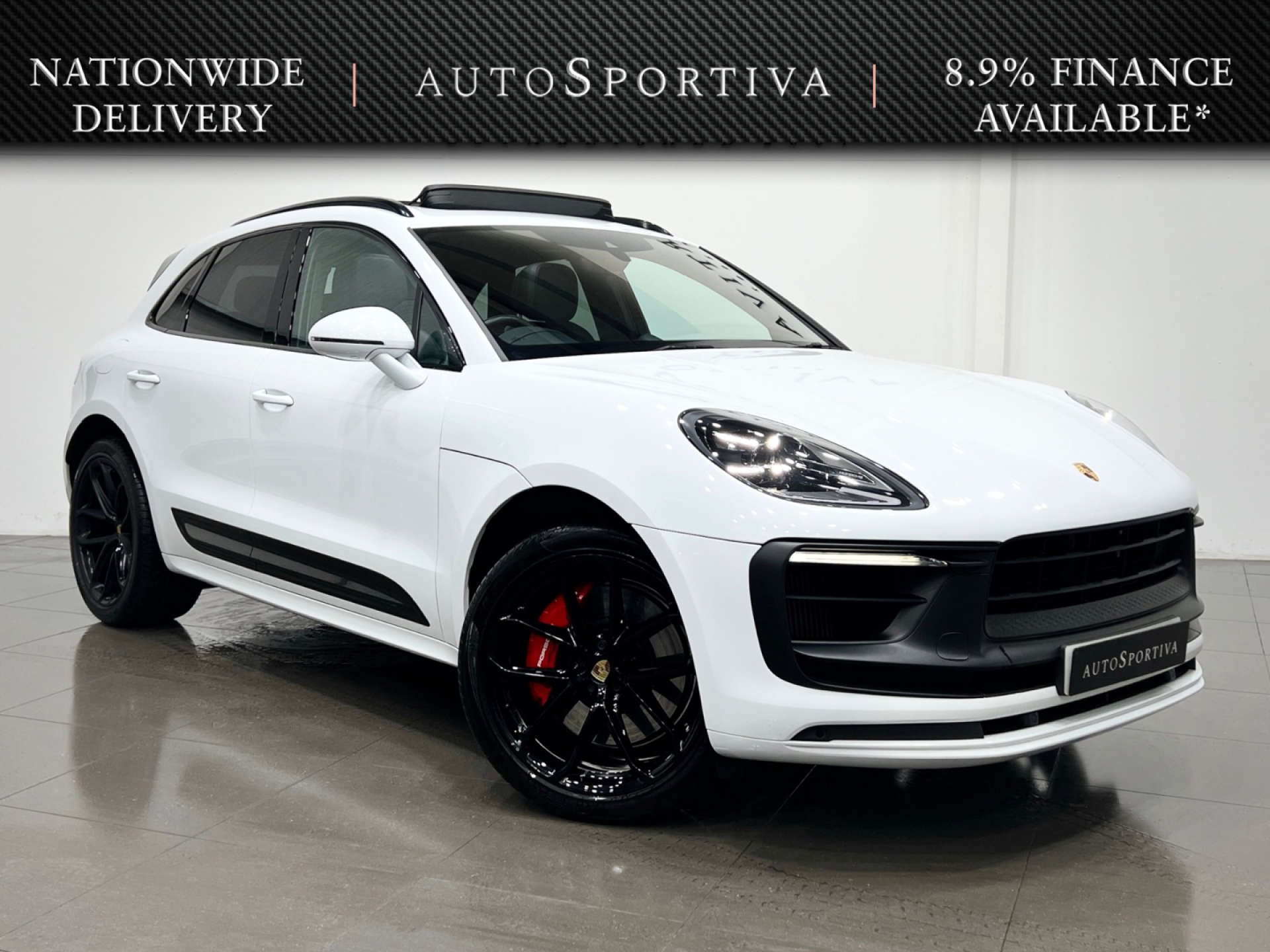 Main listing image - Porsche Macan