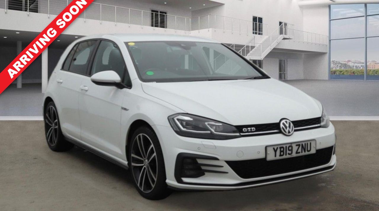 Main listing image - Volkswagen Golf