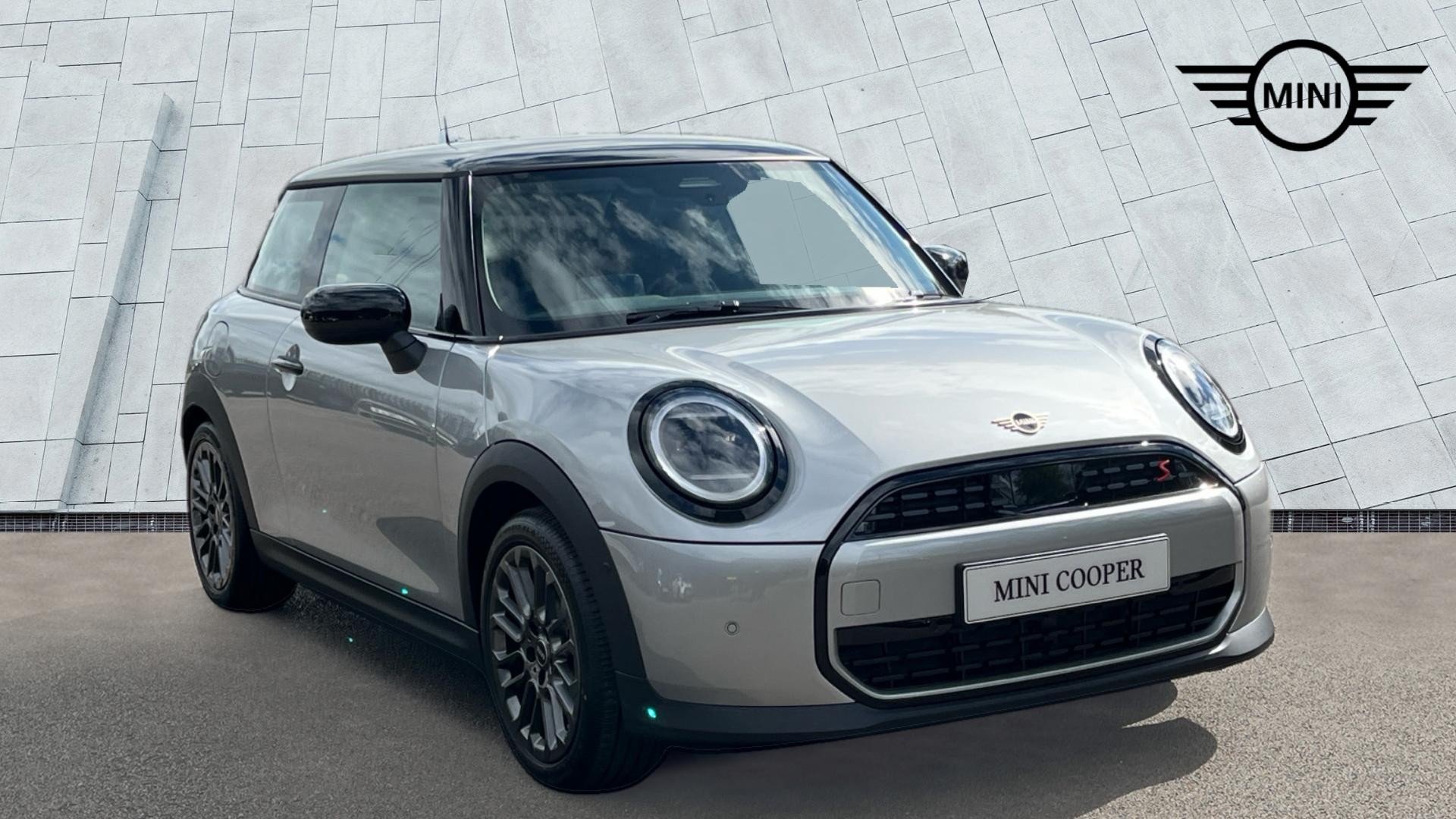 Main listing image - MINI Hatchback