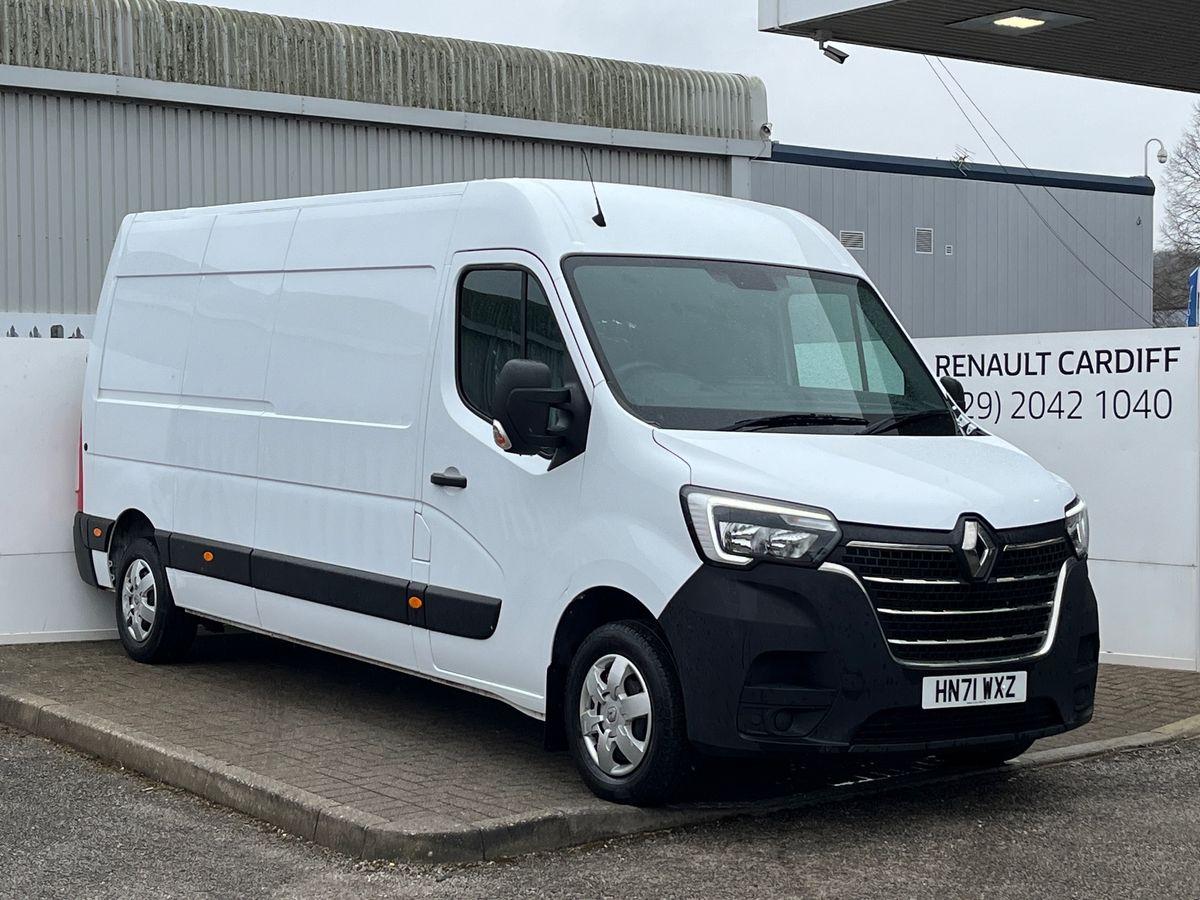 Main listing image - Renault Master