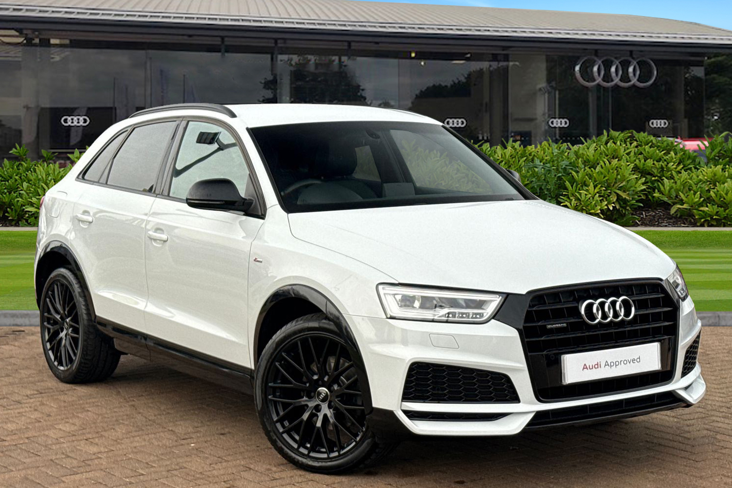 Main listing image - Audi Q3