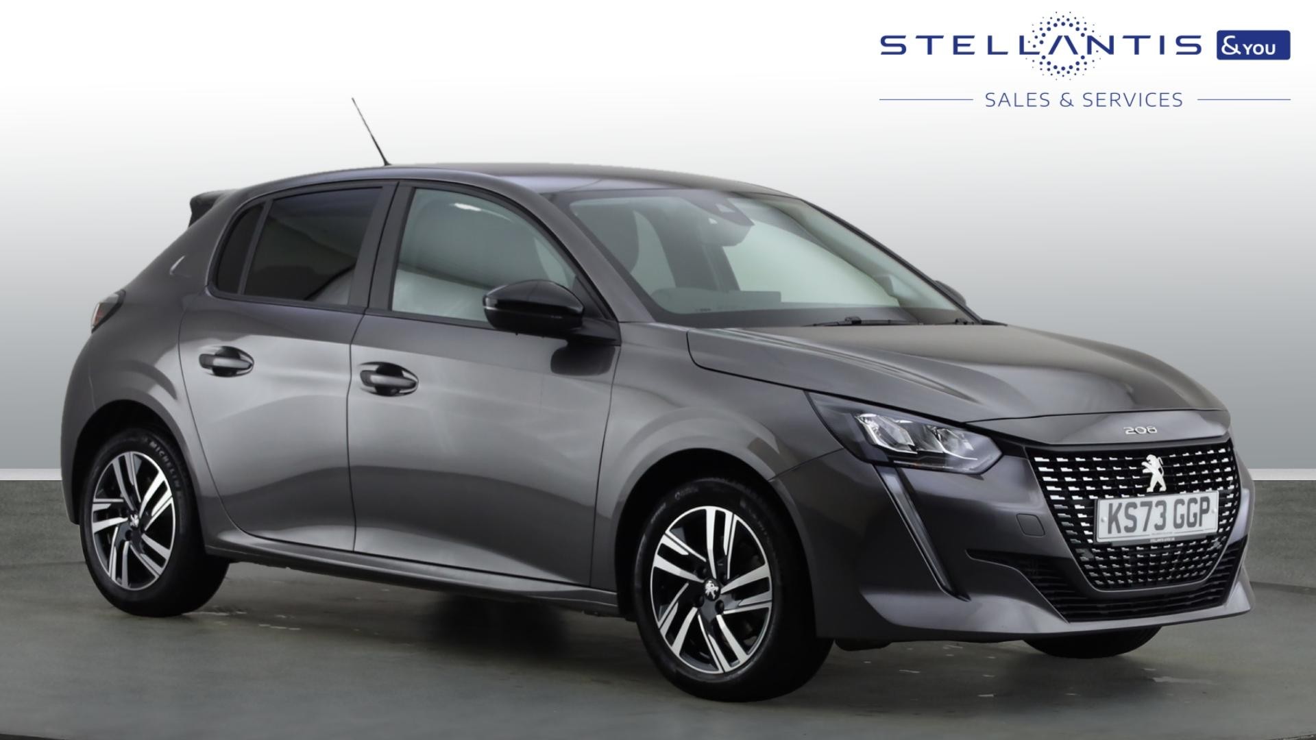 Main listing image - Peugeot 208