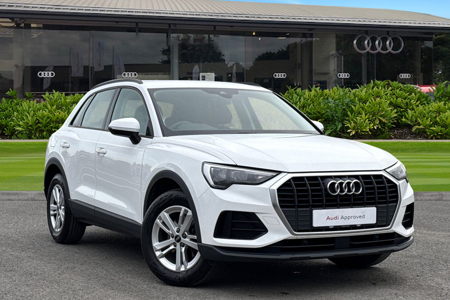 Main listing image - Audi Q3