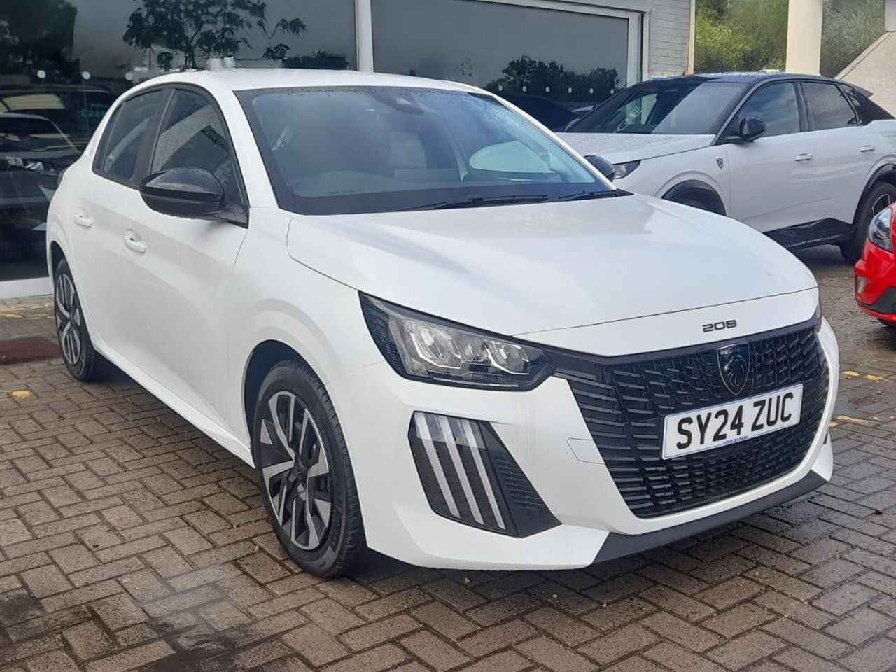 Main listing image - Peugeot 208