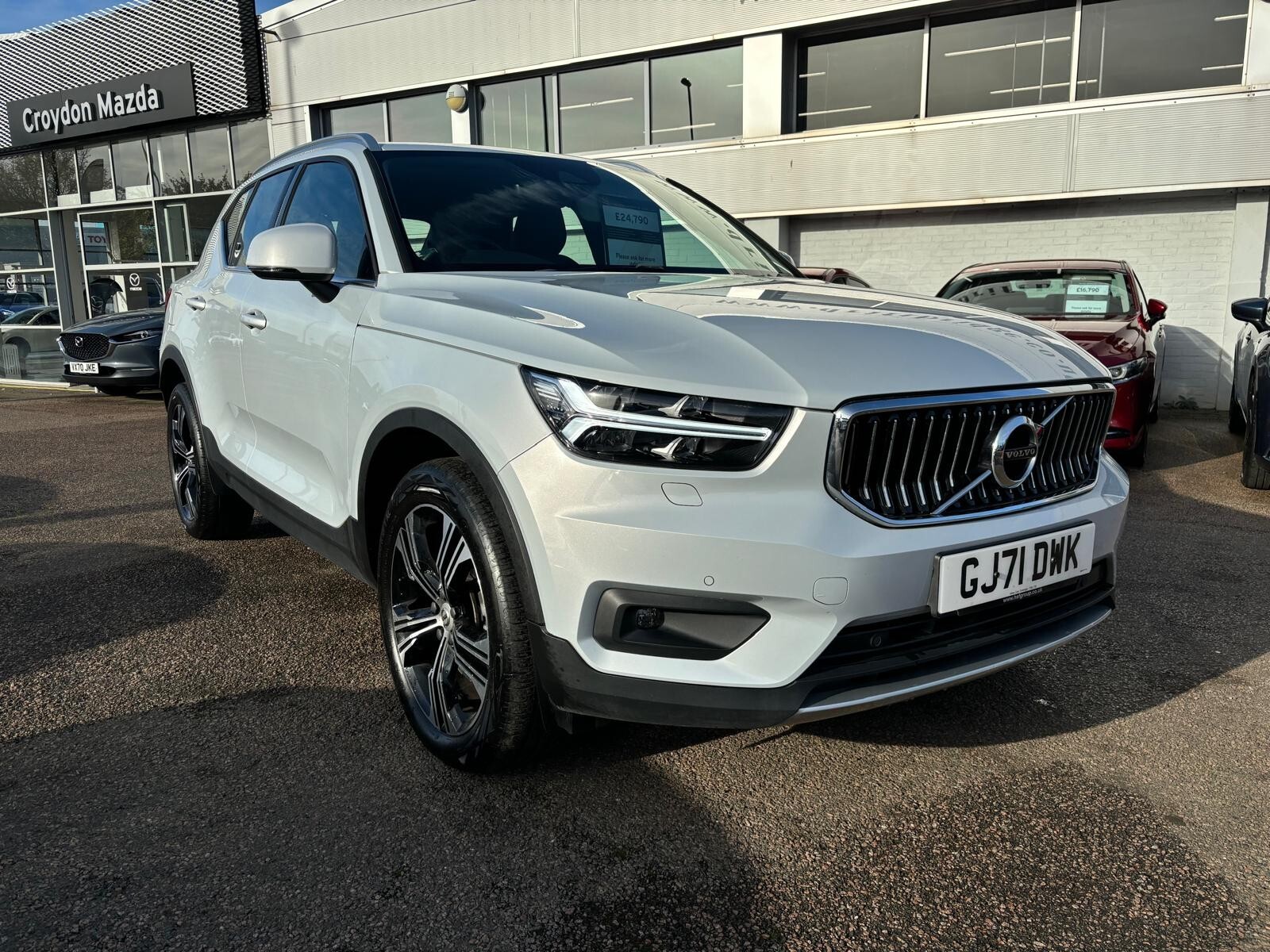 Main listing image - Volvo XC40