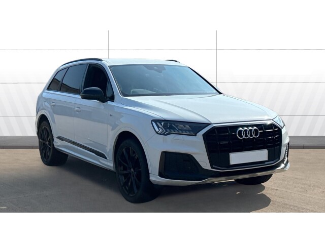 Main listing image - Audi Q7