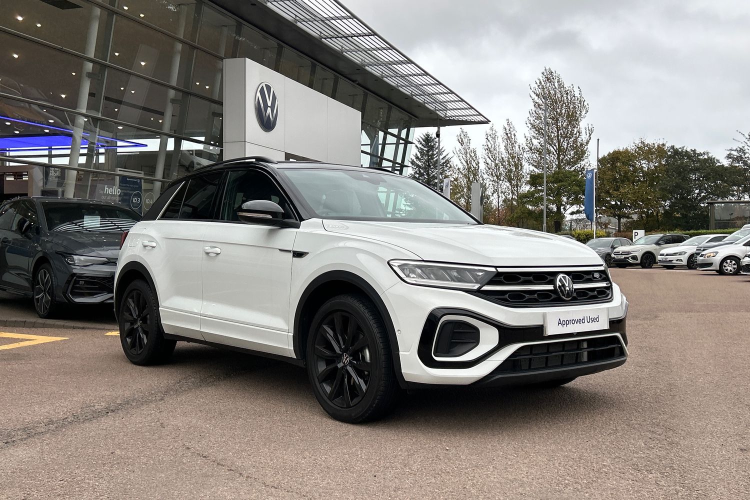 Main listing image - Volkswagen T-Roc