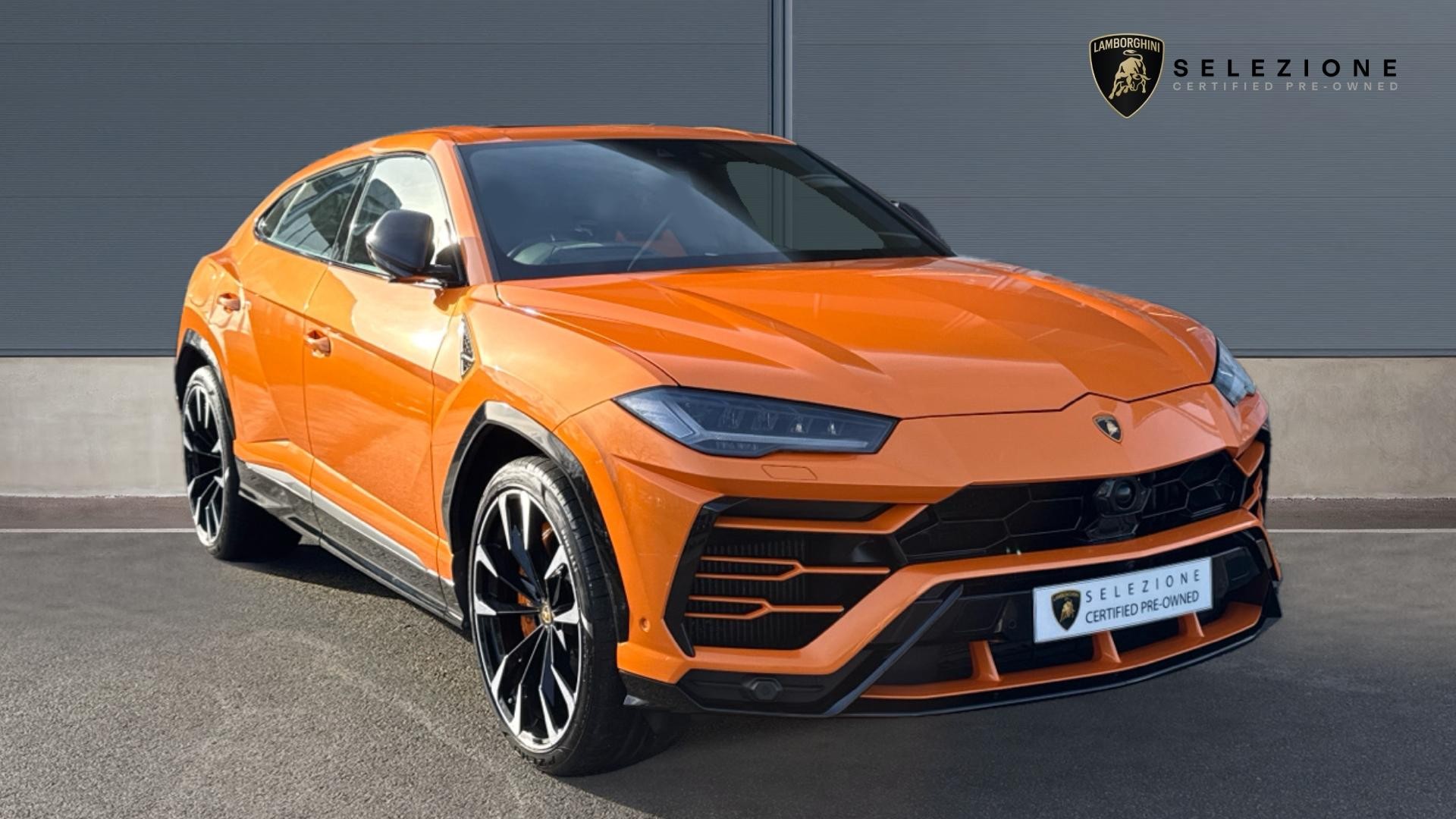 Main listing image - Lamborghini Urus