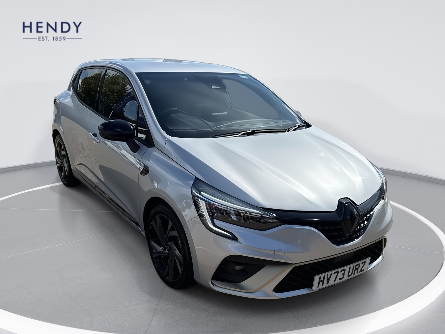 Main listing image - Renault Clio