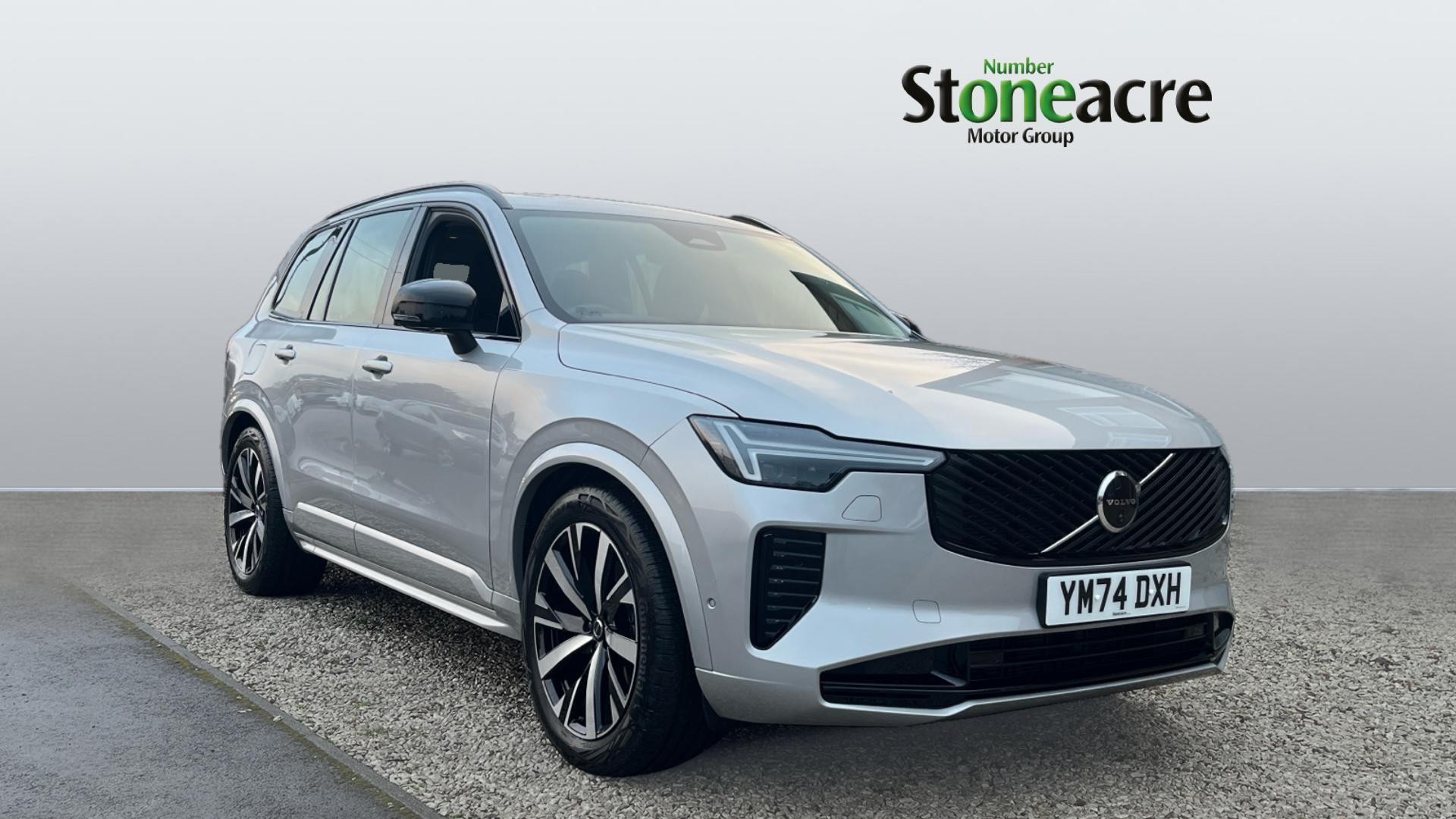 Main listing image - Volvo XC90