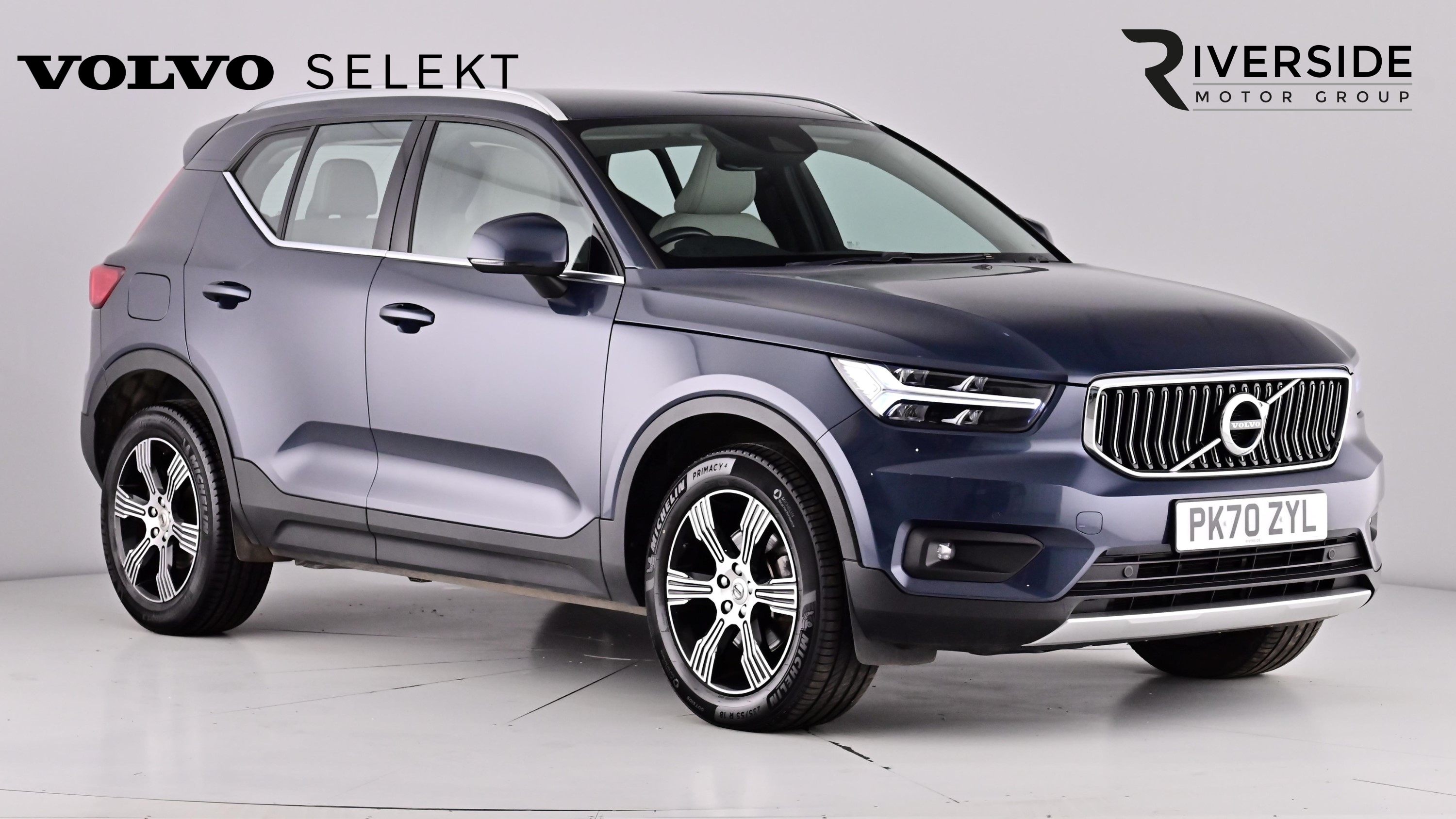 Main listing image - Volvo XC40