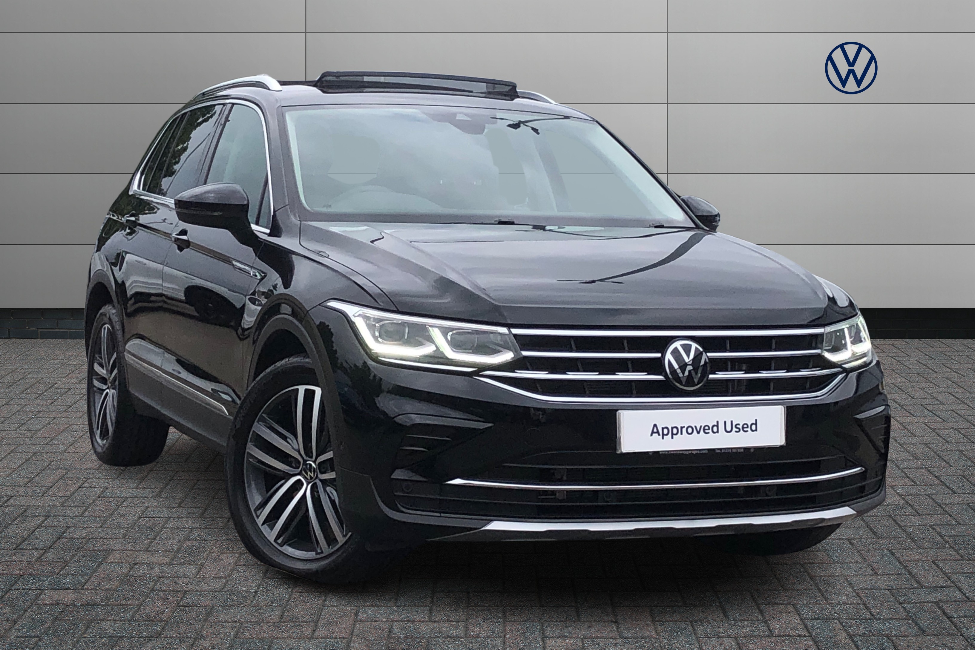 Main listing image - Volkswagen Tiguan