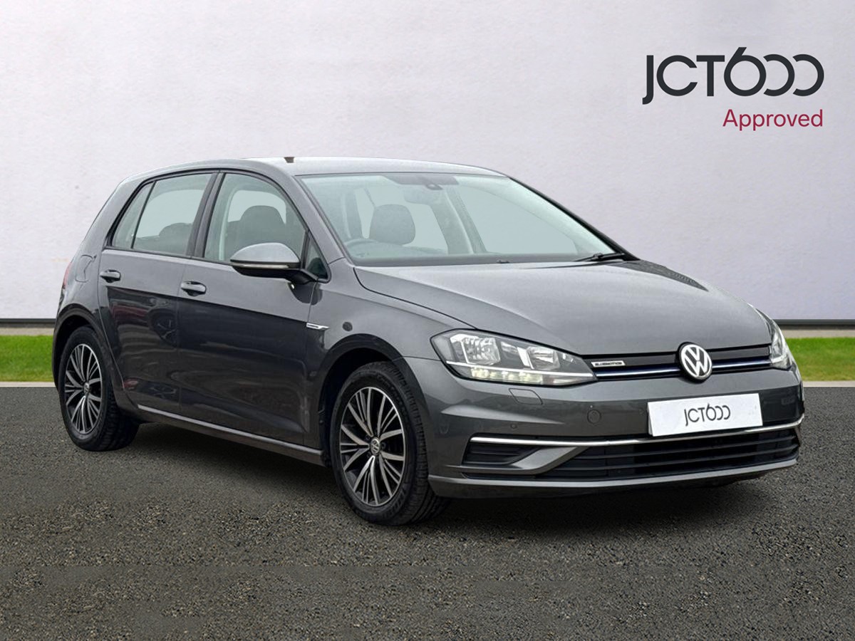 Main listing image - Volkswagen Golf