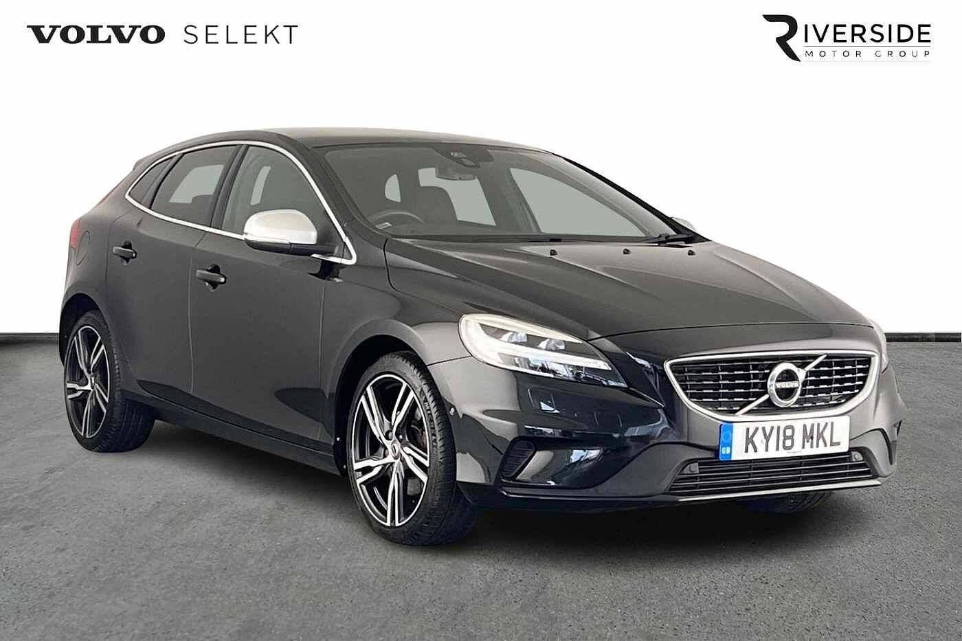 Main listing image - Volvo V40