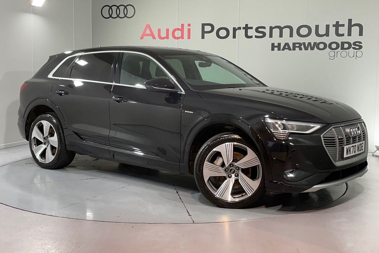 Main listing image - Audi e-tron S