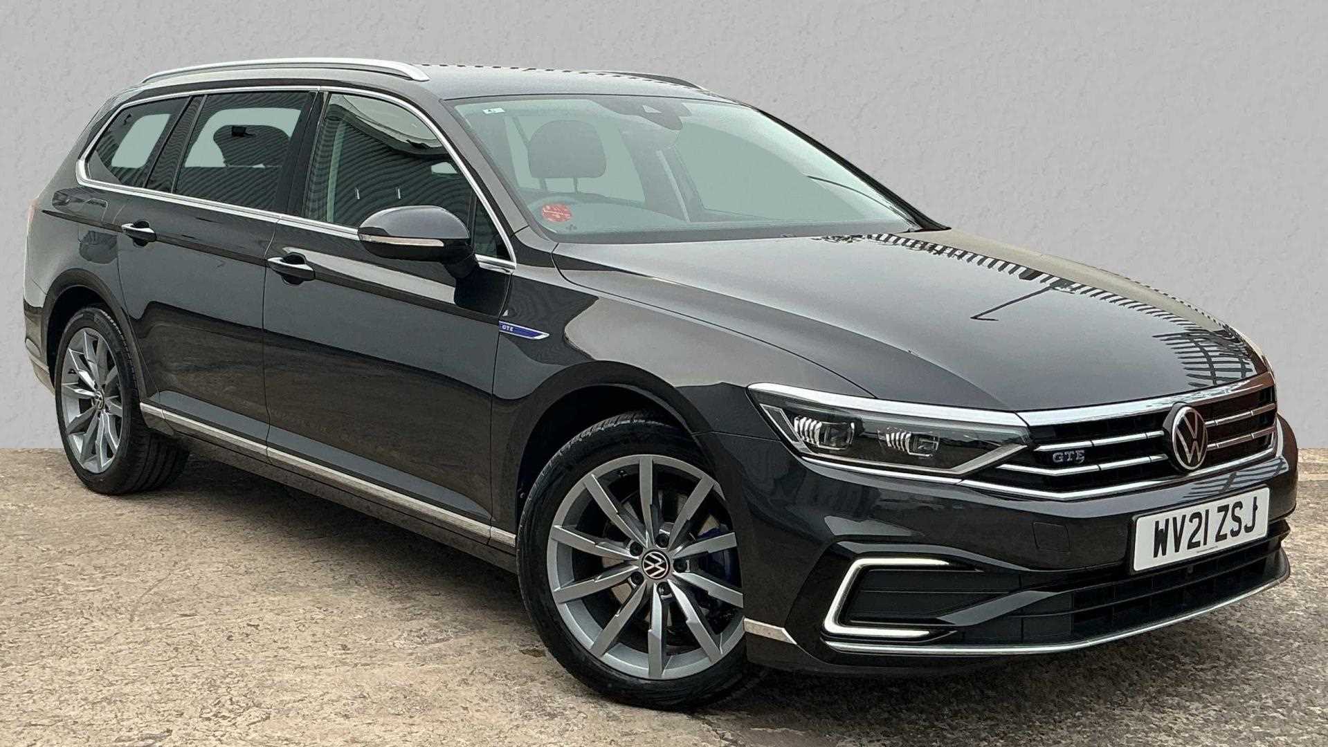 Main listing image - Volkswagen Passat GTE