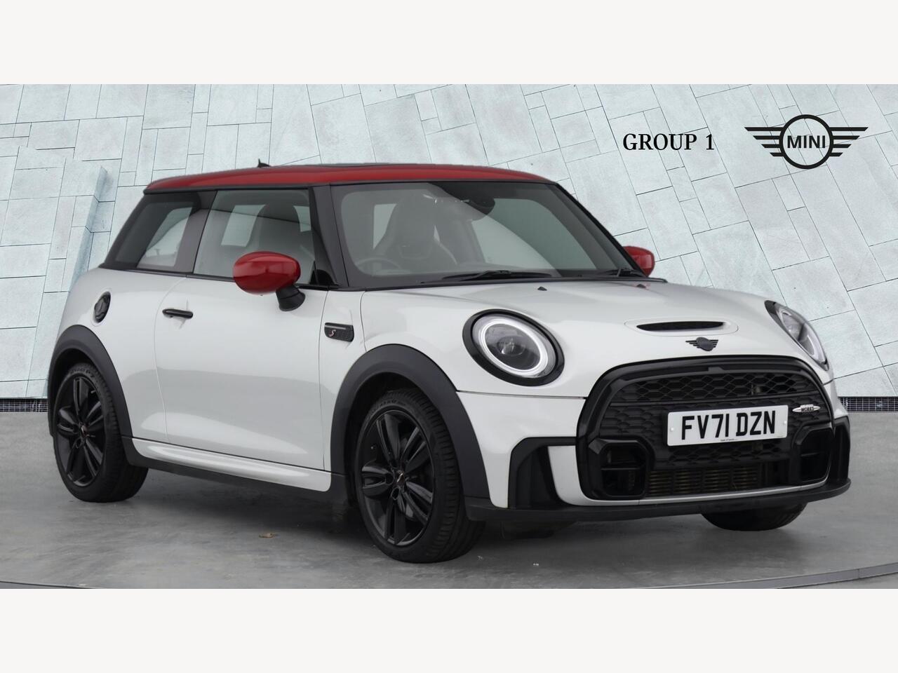 Main listing image - MINI Hatchback