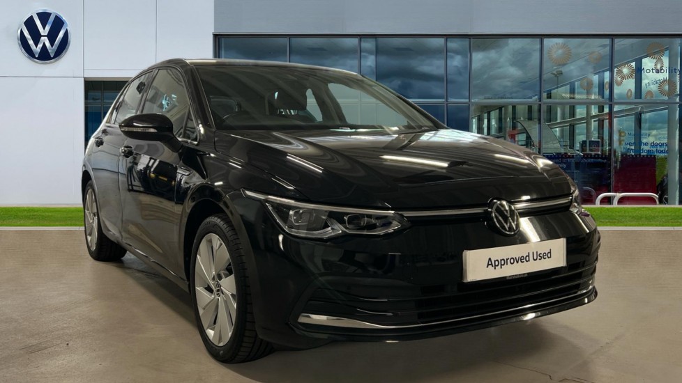 Main listing image - Volkswagen Golf