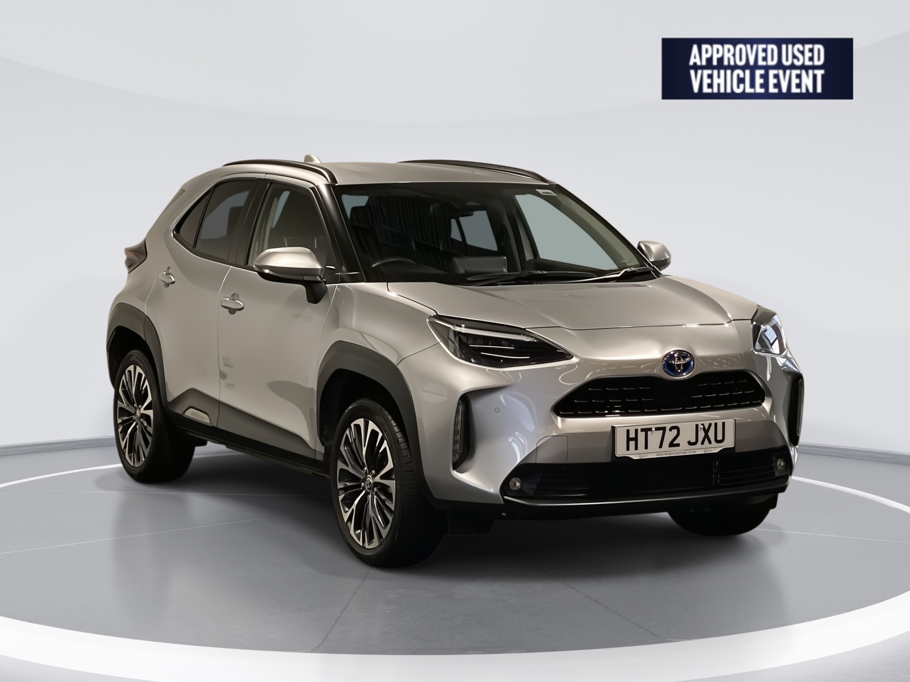 Main listing image - Toyota Yaris Cross