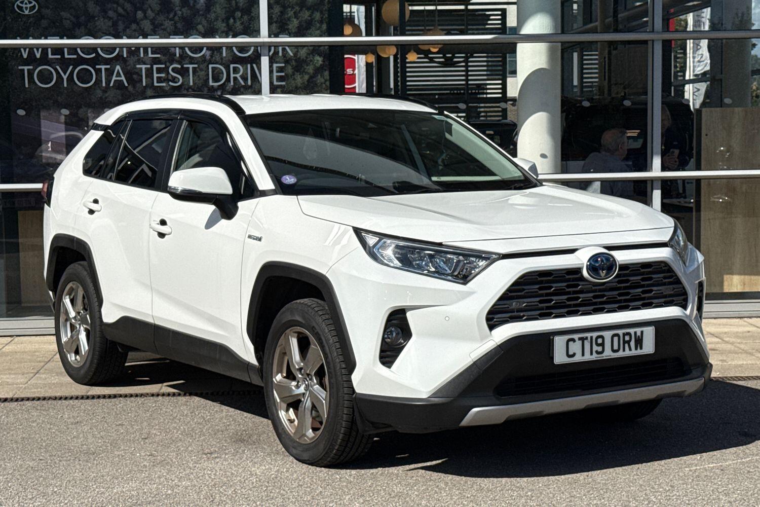 Main listing image - Toyota RAV4